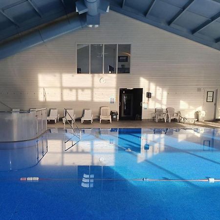 Cornwall Family Friendly Villa With Free Use Of Pool, Soft Play, Mini Golf, Tennis, Gym, Fitness Classes, Sauna And Ice Baths New Quay Zewnętrze zdjęcie