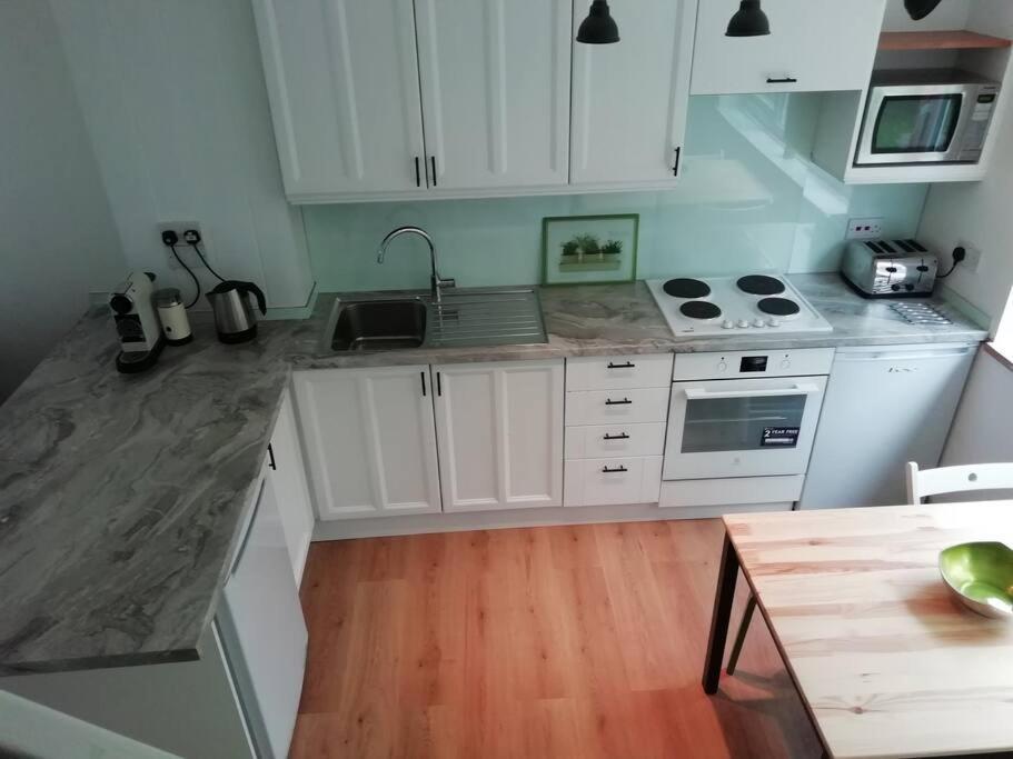 Cornwall Family Friendly Villa With Free Use Of Pool, Soft Play, Mini Golf, Tennis, Gym, Fitness Classes, Sauna And Ice Baths New Quay Zewnętrze zdjęcie