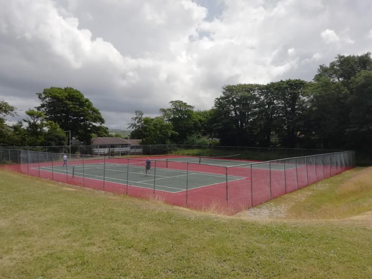 Cornwall Family Friendly Villa With Free Use Of Pool, Soft Play, Mini Golf, Tennis, Gym, Fitness Classes, Sauna And Ice Baths New Quay Zewnętrze zdjęcie